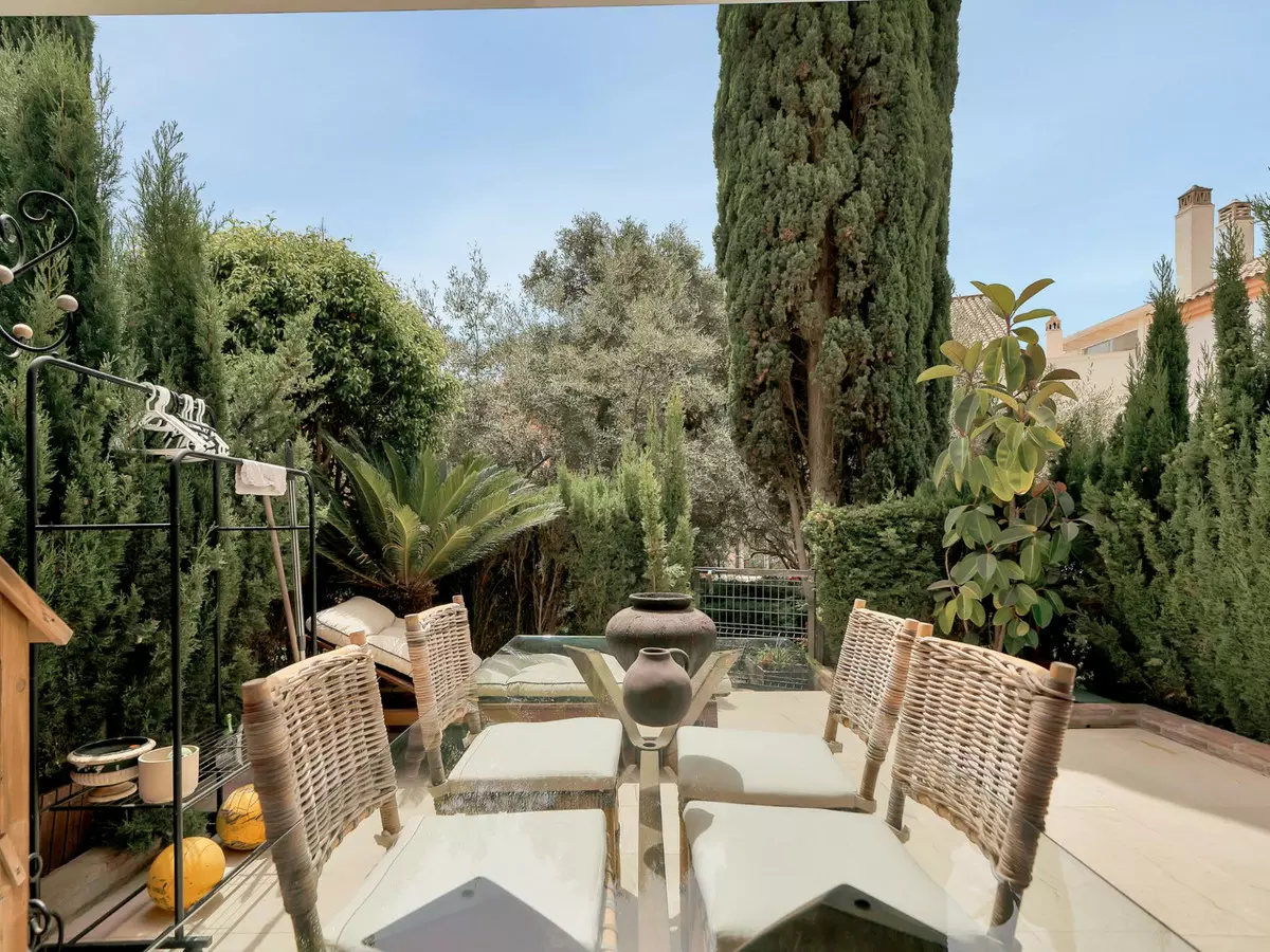4-bedroom Town House In Marbella, Spain (295 M²)