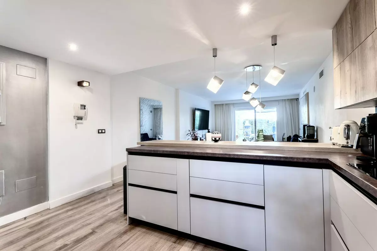 2-bedroom Apartment In Estepona, Spain (97 M²)