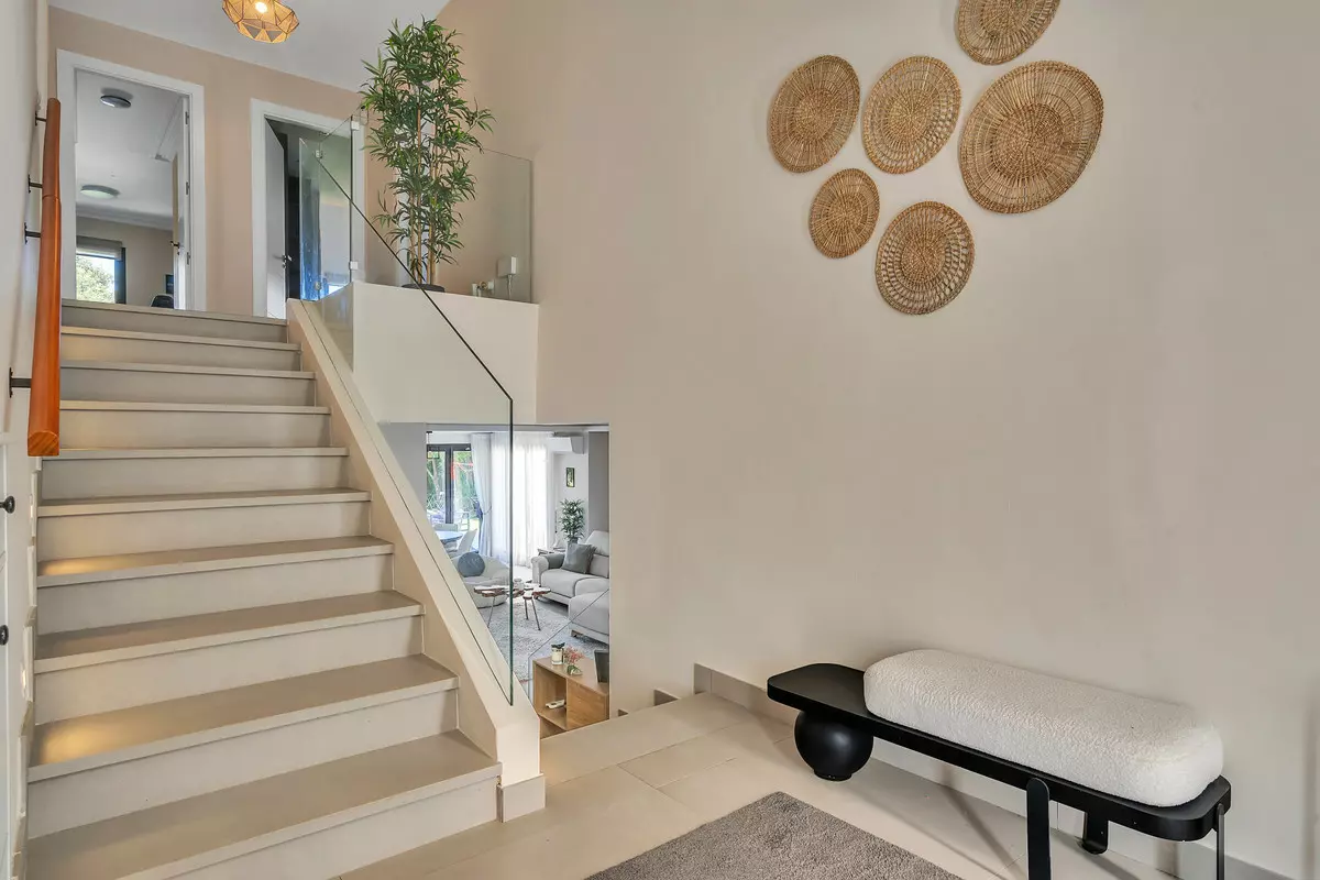 4-bedroom Villa In Marbella, Spain (280 M²)