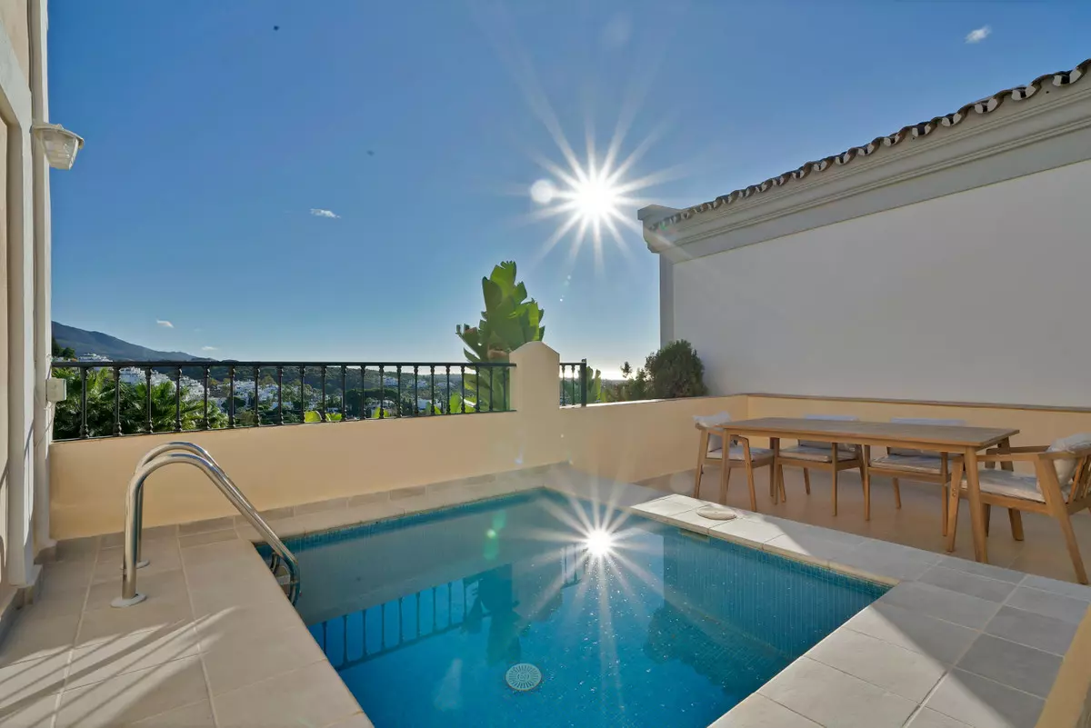5-bedroom Town House In Marbella, Spain (242 M²)