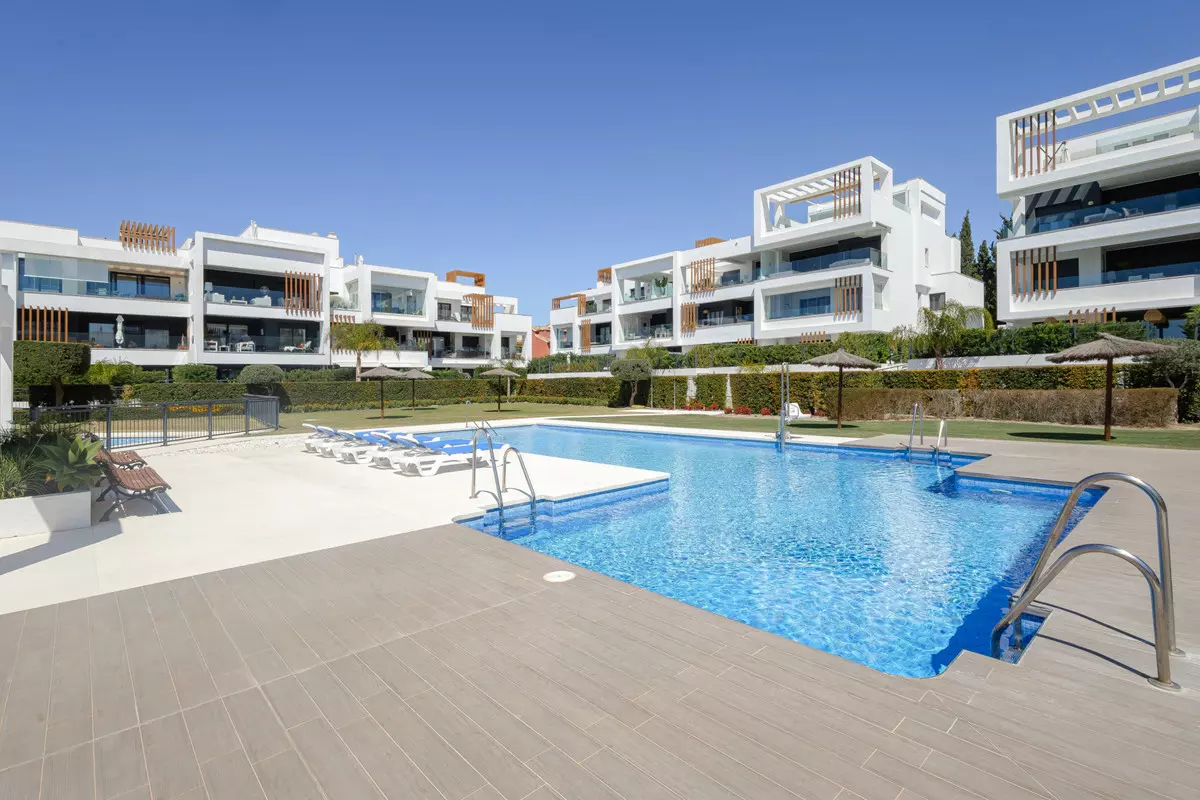 2-bedroom Apartment In Estepona, Spain (92 M²)