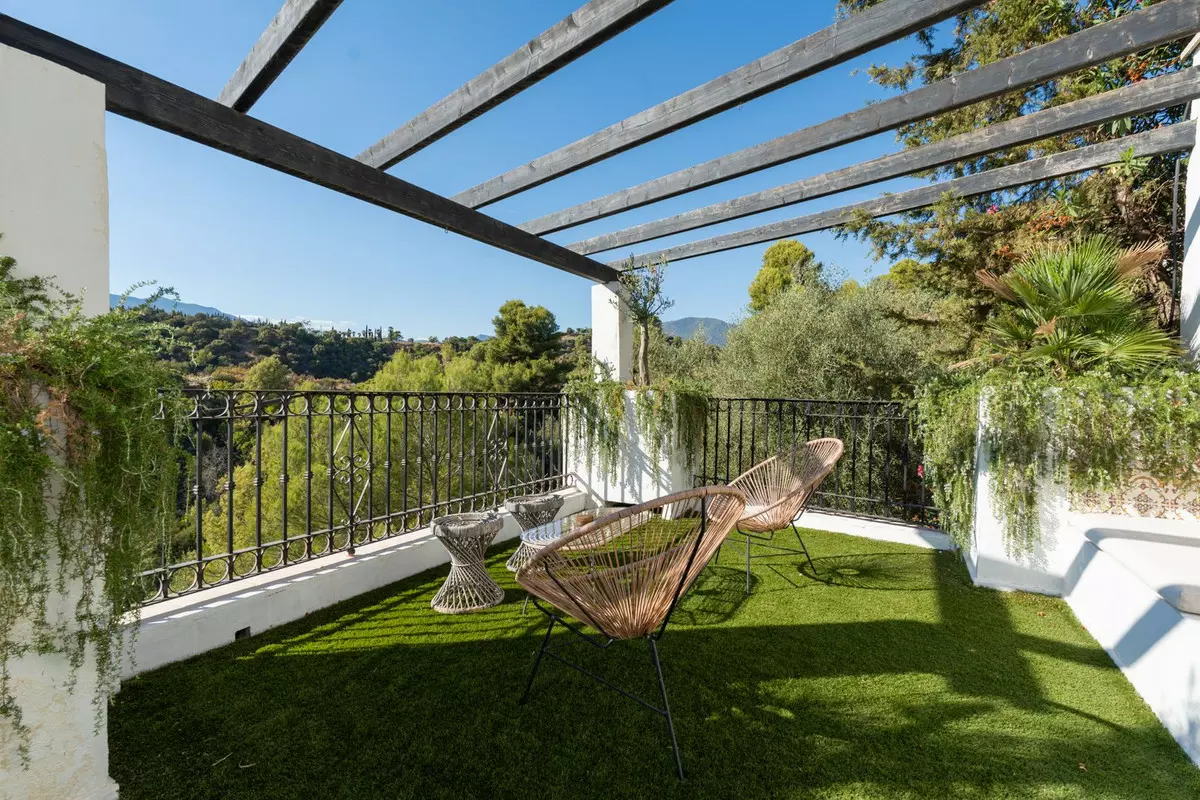 3-bedroom Villa In Istan, Spain (144 M²)