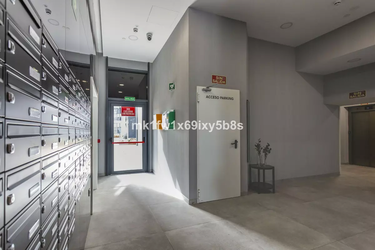 2-bedroom Apartment In Málaga, Spain (83 M²)