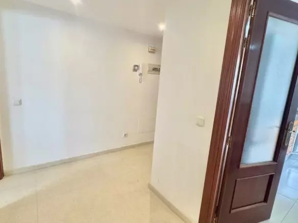 2-bedroom Apartment In Málaga, Spain (132 M²)