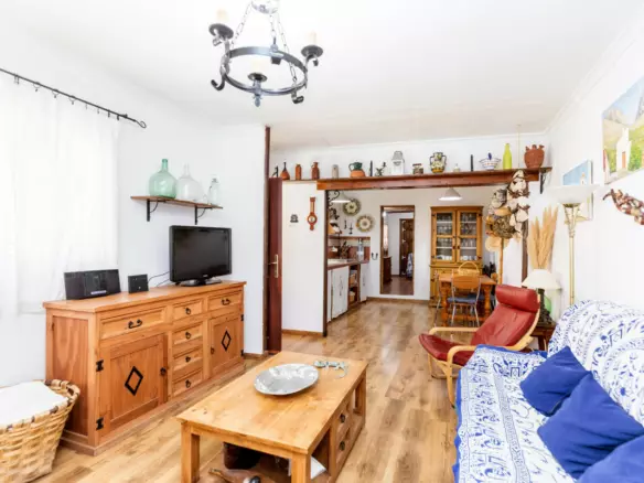 5-bedroom Country House In Cuevas De San Marcos, Spain (300 M²)