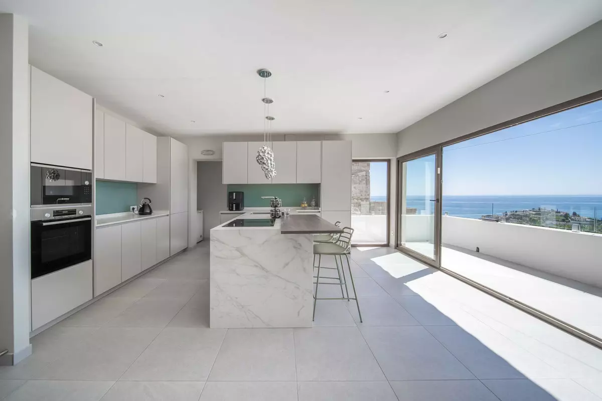 5-bedroom Villa In Benalmádena, Spain (364 M²)