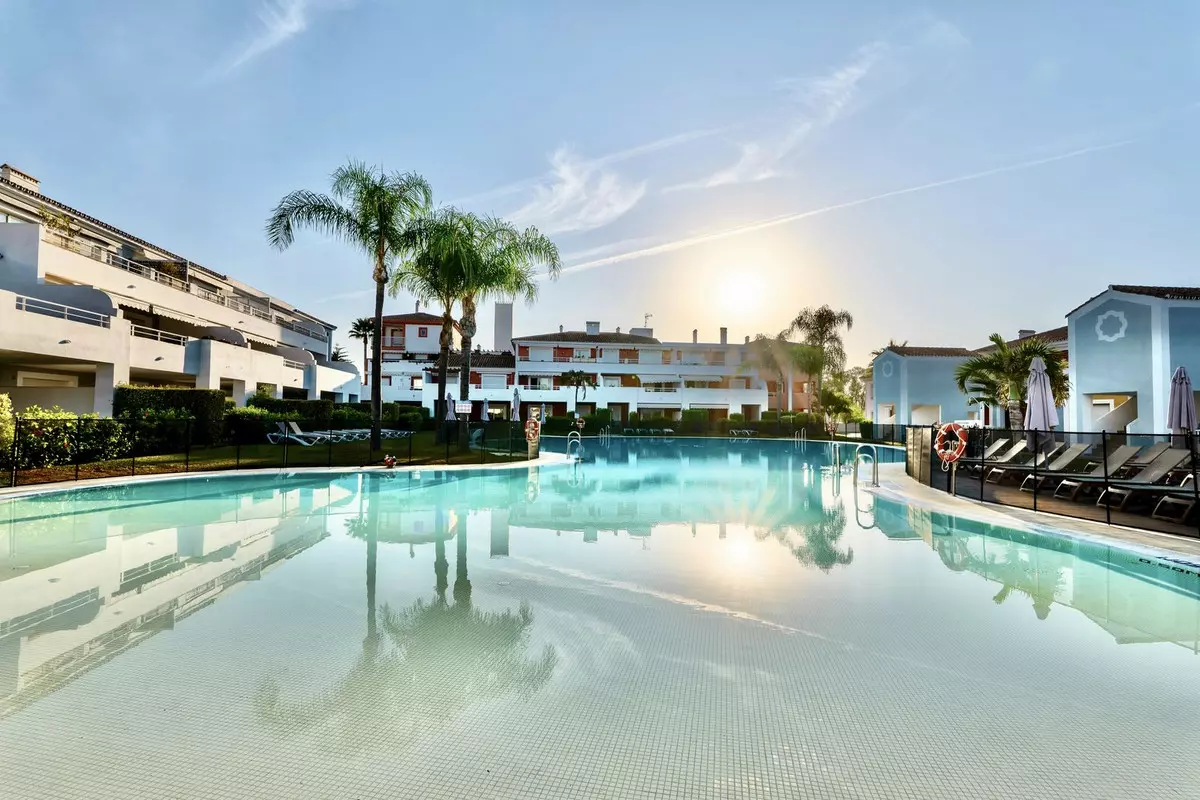 2-bedroom Apartment In Estepona, Spain (97 M²)