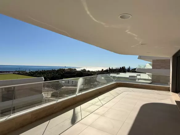 3-bedroom Apartment In Estepona, Spain (175 M²)