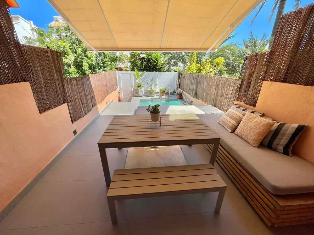 2-bedroom Town House In Santa Pola, Spain (90 M²)