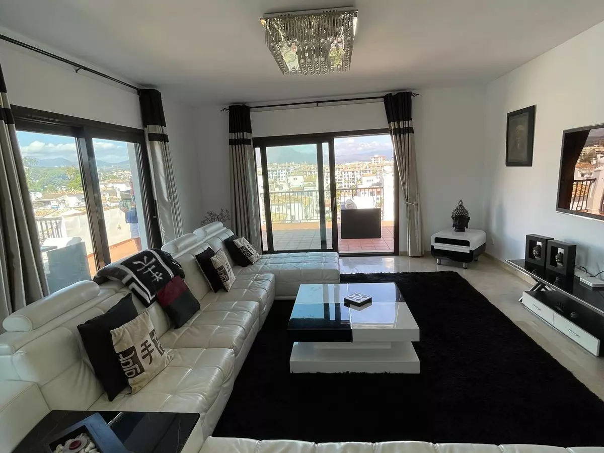 3-bedroom Apartment In Manilva, Spain (150 M²)