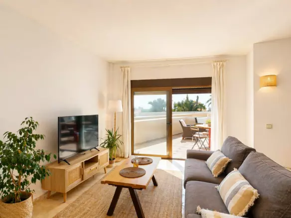 2-bedroom Apartment In Estepona, Spain (83 M²)