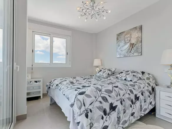2-bedroom Apartment In Fuengirola, Spain (83 M²)