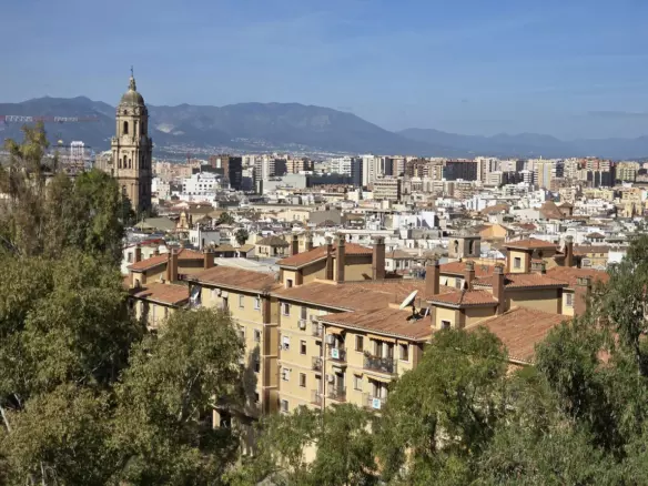 3-bedroom Apartment In Málaga, Spain (102 M²)