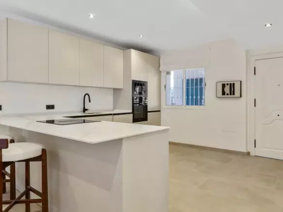 3-bedroom Apartment In Marbella, Spain (117 M²)