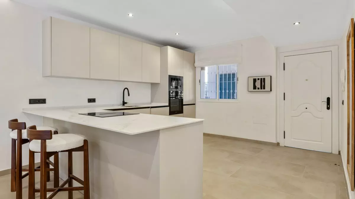 3-bedroom Apartment In Marbella, Spain (117 M²)