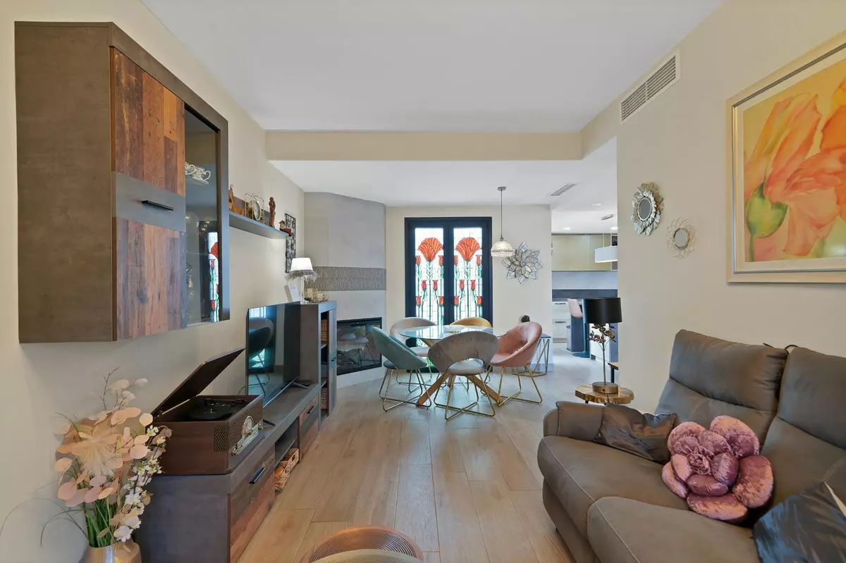 4-bedroom Town House In Fuengirola, Spain (192 M²)