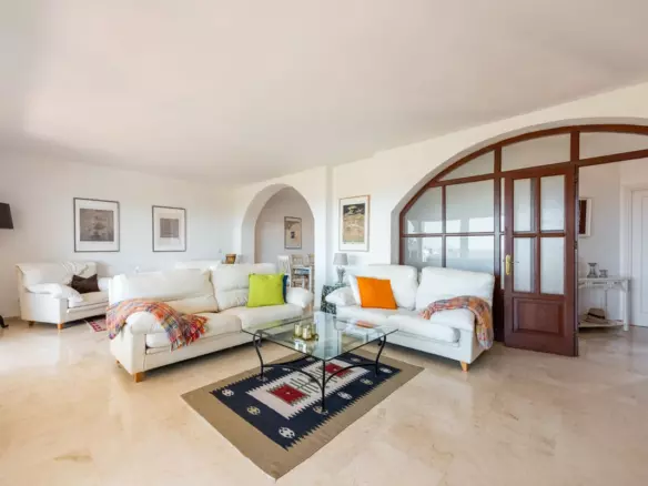 2-bedroom Town House In Estepona, Spain (135 M²)