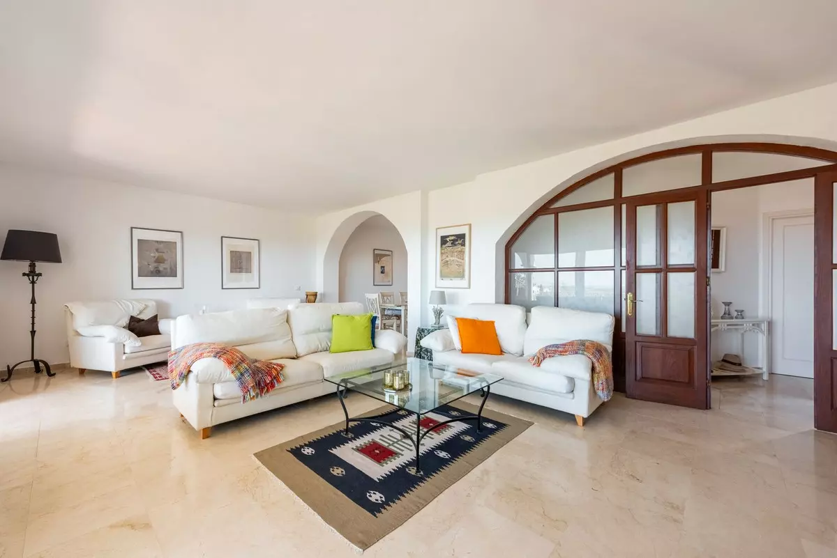 2-bedroom Town House In Estepona, Spain (135 M²)