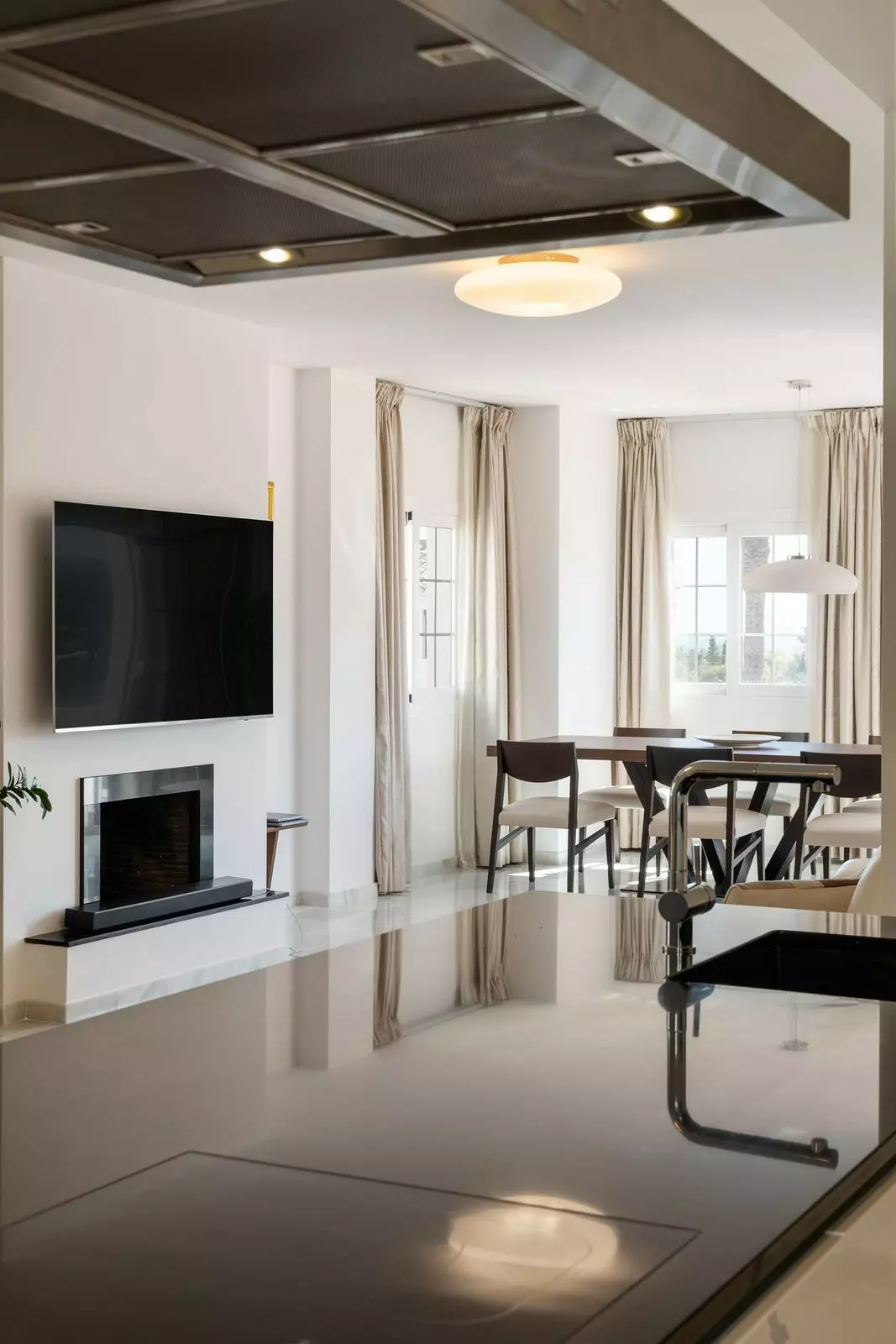 3-bedroom Apartment In Marbella, Spain (151 M²)