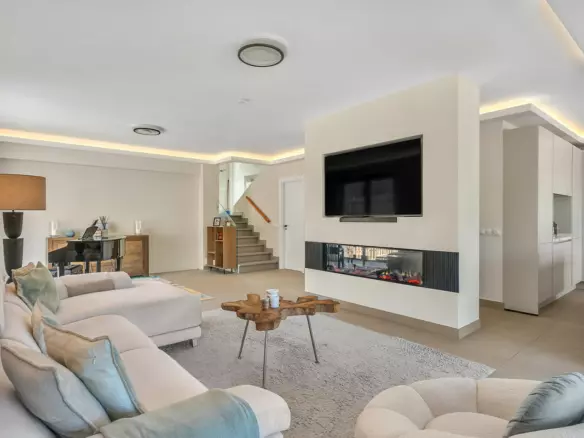 4-bedroom Villa In Marbella, Spain (280 M²)