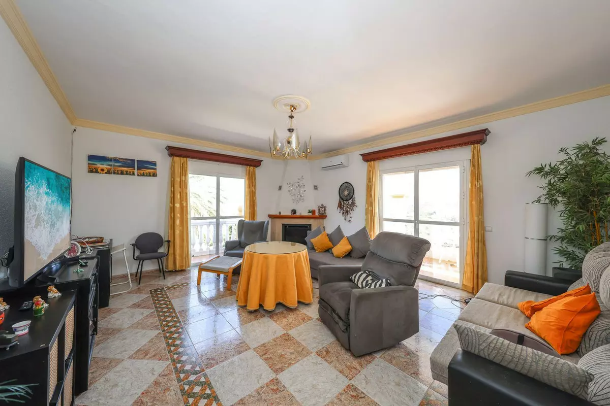 3-bedroom Country House In Álora, Spain (310 M²)
