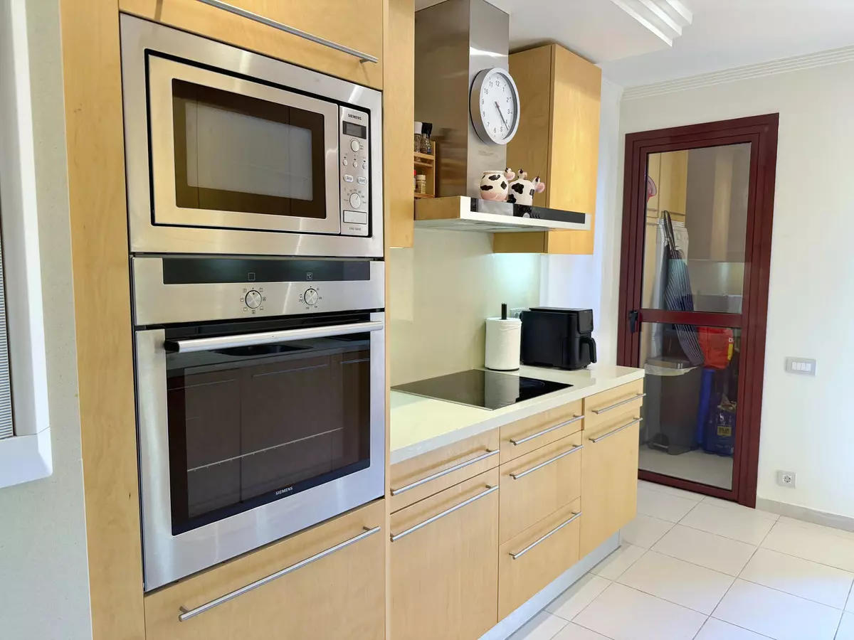 2-bedroom Apartment In Estepona, Spain (153 M²)