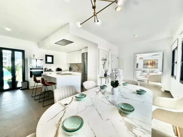 3-bedroom Apartment In Marbella, Spain (163 M²)