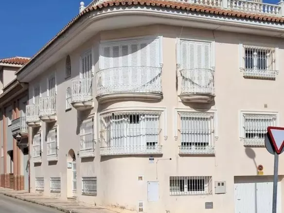 5-bedroom Apartment In Alhaurín De La Torre, Spain (399 M²)