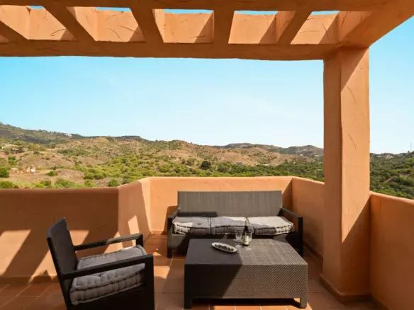 2-bedroom Apartment In Marbella, Spain (158 M²)
