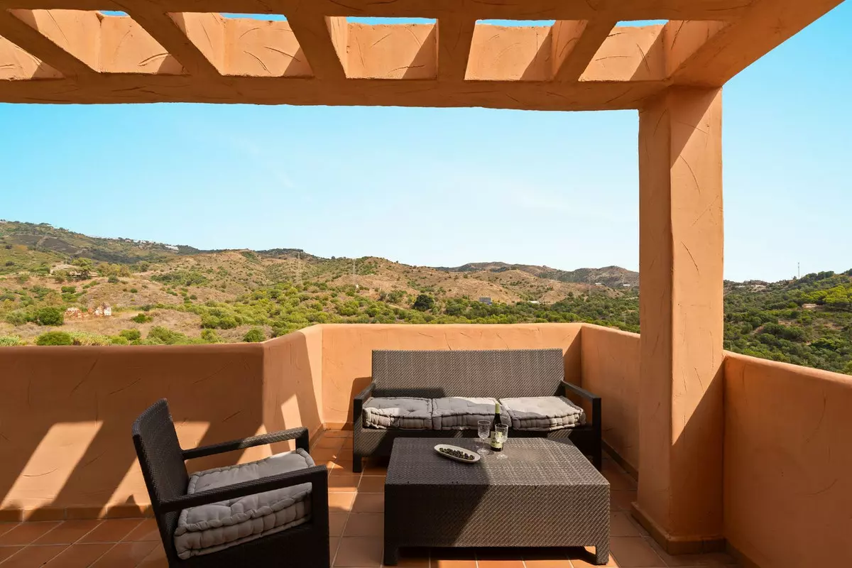 2-bedroom Apartment In Marbella, Spain (158 M²)