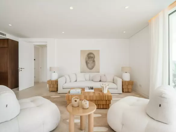 3-bedroom Apartment In Ojen, Spain (267 M²)