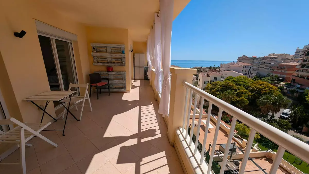 2-bedroom Apartment In Benalmádena, Spain (92 M²)