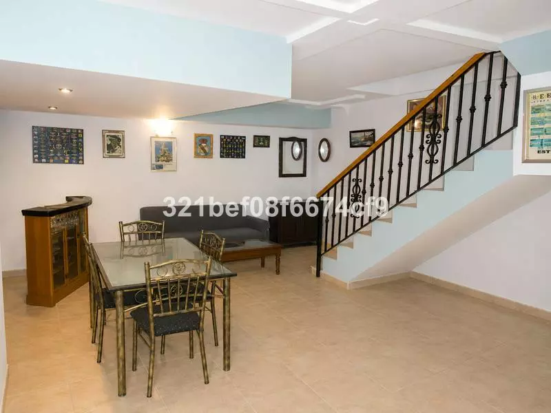 3-bedroom Town House In Estepona, Spain (200 M²)