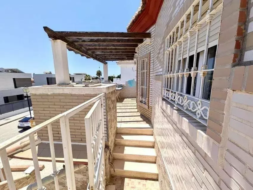 4-bedroom Villa In Málaga, Spain (402 M²)