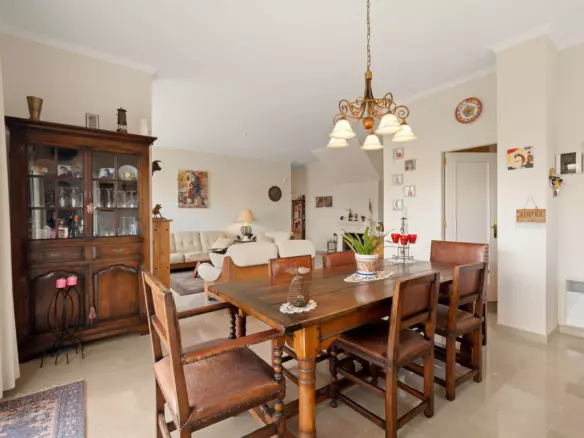 2-bedroom Apartment In Marbella, Spain (125 M²)