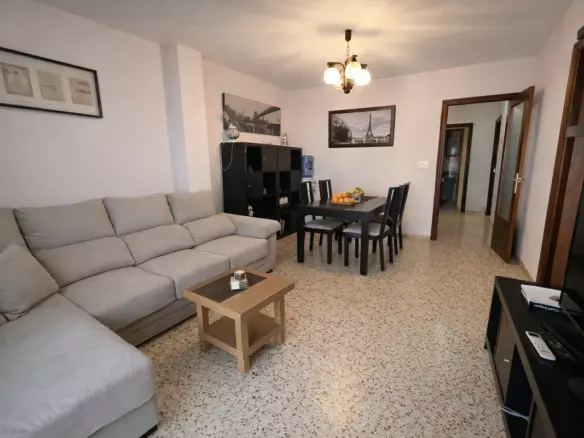 3-bedroom Apartment In Guardamar Del Segura, Spain (67 M²)