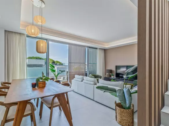 3-bedroom Apartment In Marbella, Spain (148 M²)