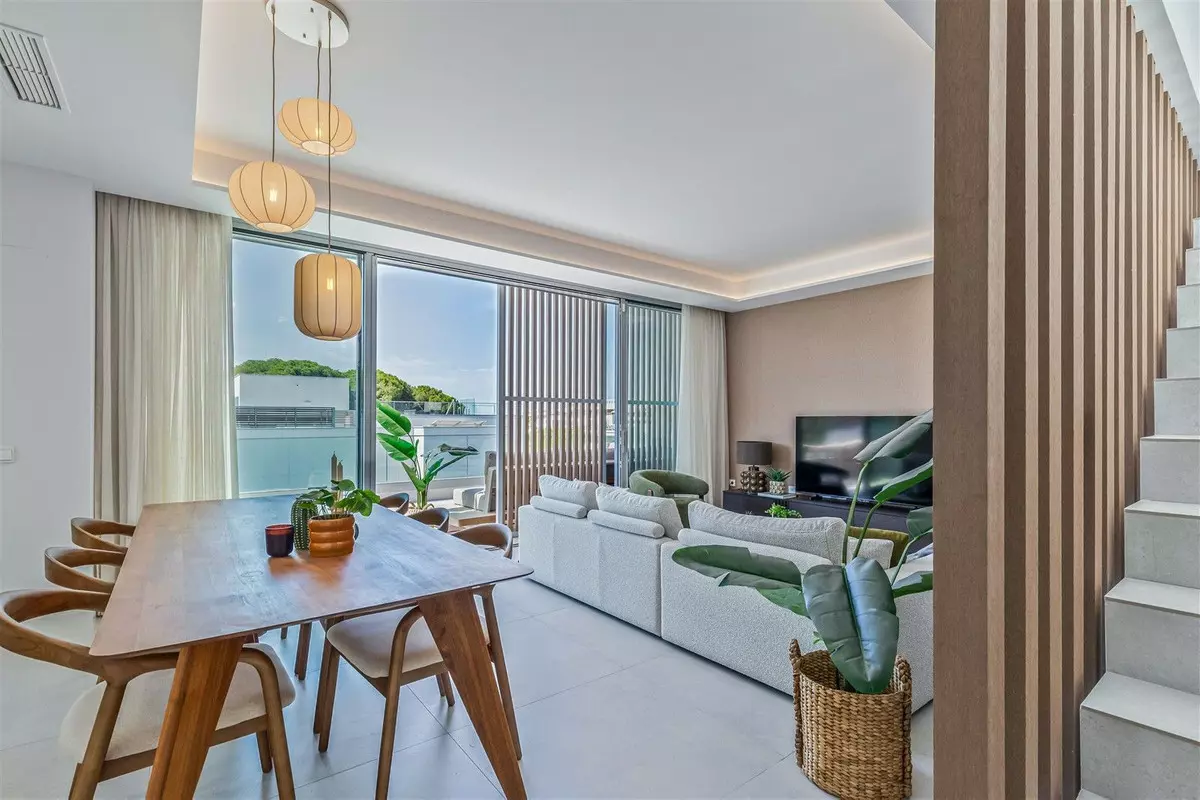 3-bedroom Apartment In Marbella, Spain (148 M²)