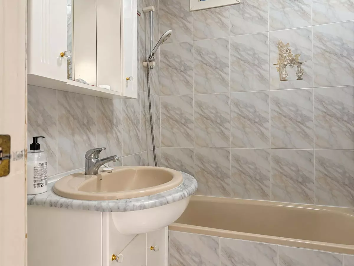3-bedroom Apartment In Benalmádena, Spain (72 M²)