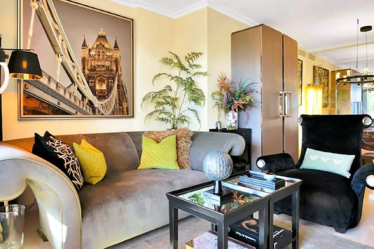 2-bedroom Apartment In Marbella, Spain (121 M²)