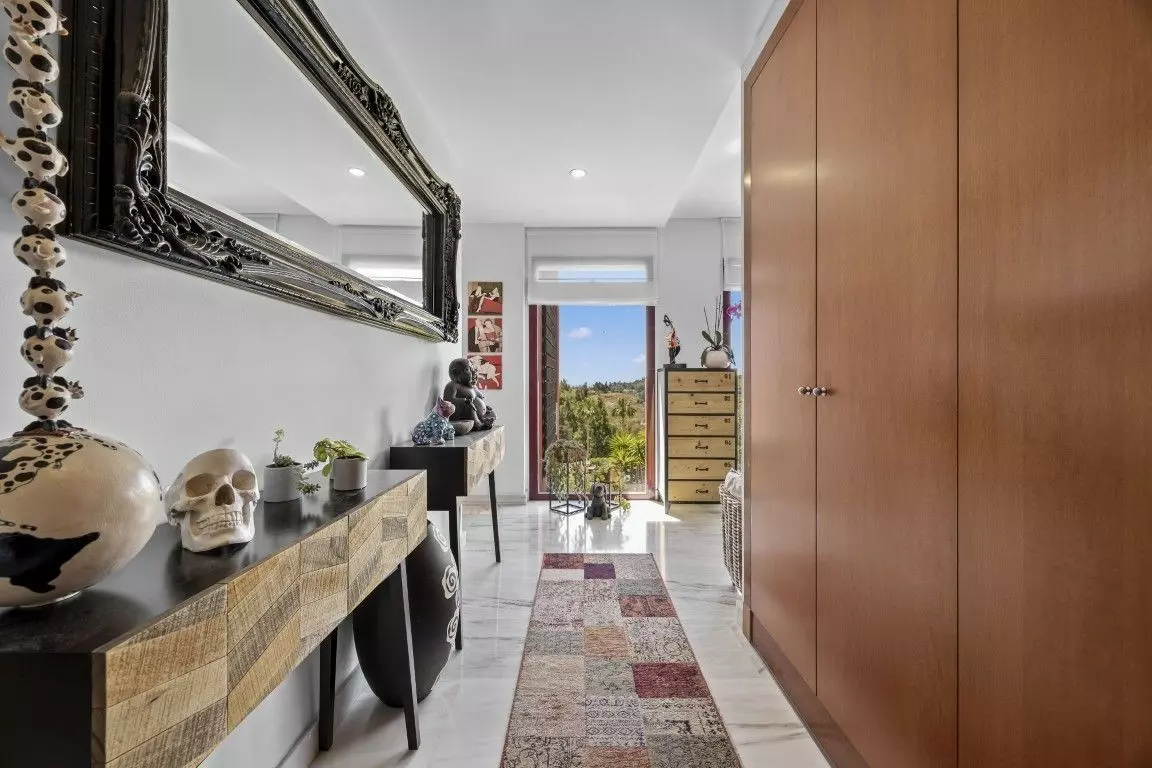 3-bedroom Villa In Málaga, Spain (260 M²)