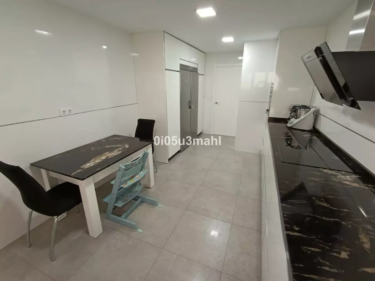 3-bedroom Apartment In Málaga, Spain (113 M²)