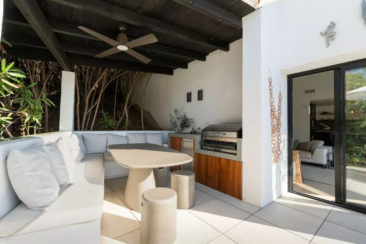 3-bedroom Villa In Istan, Spain (144 M²)