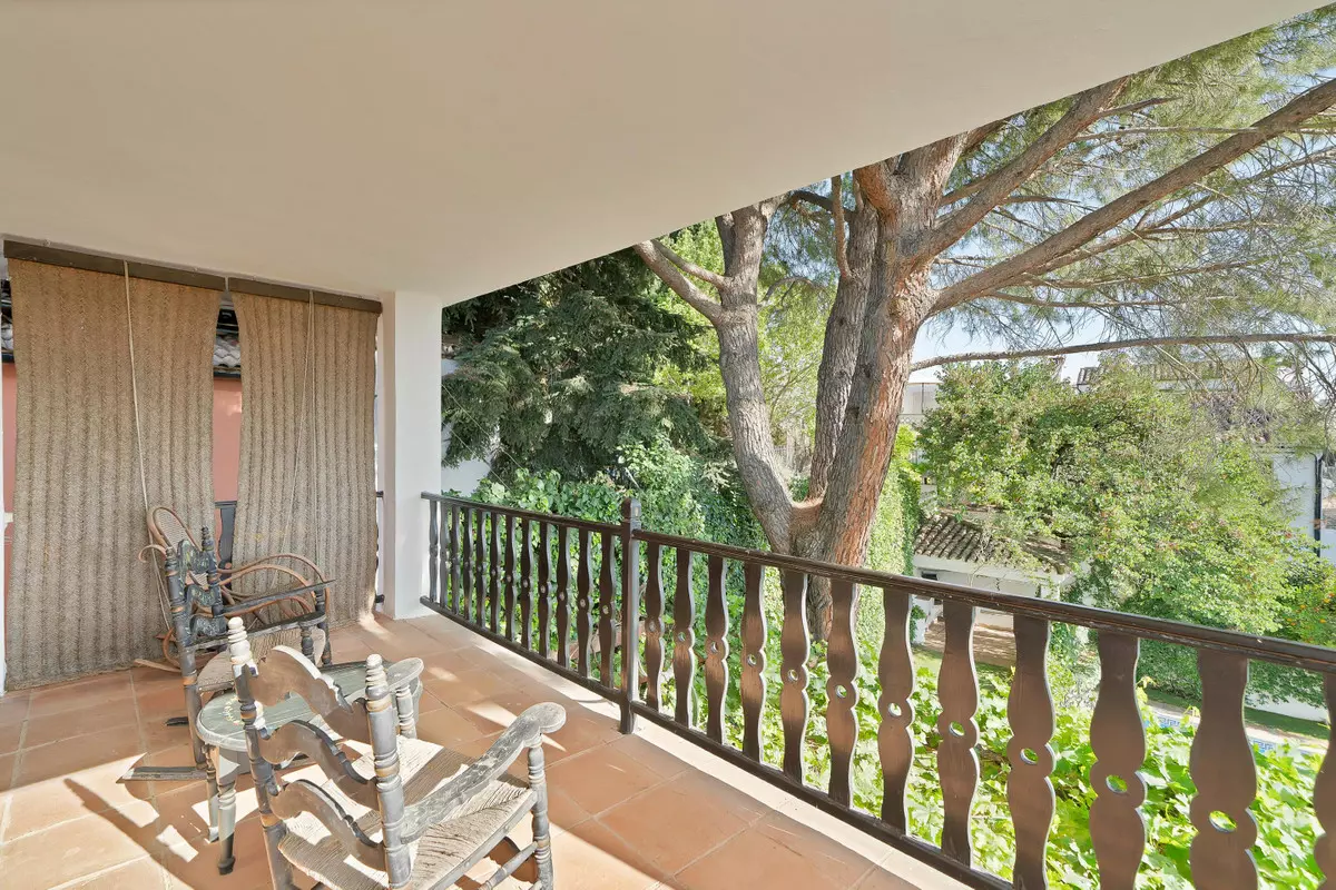 5-bedroom Villa In Ronda, Spain (395 M²)