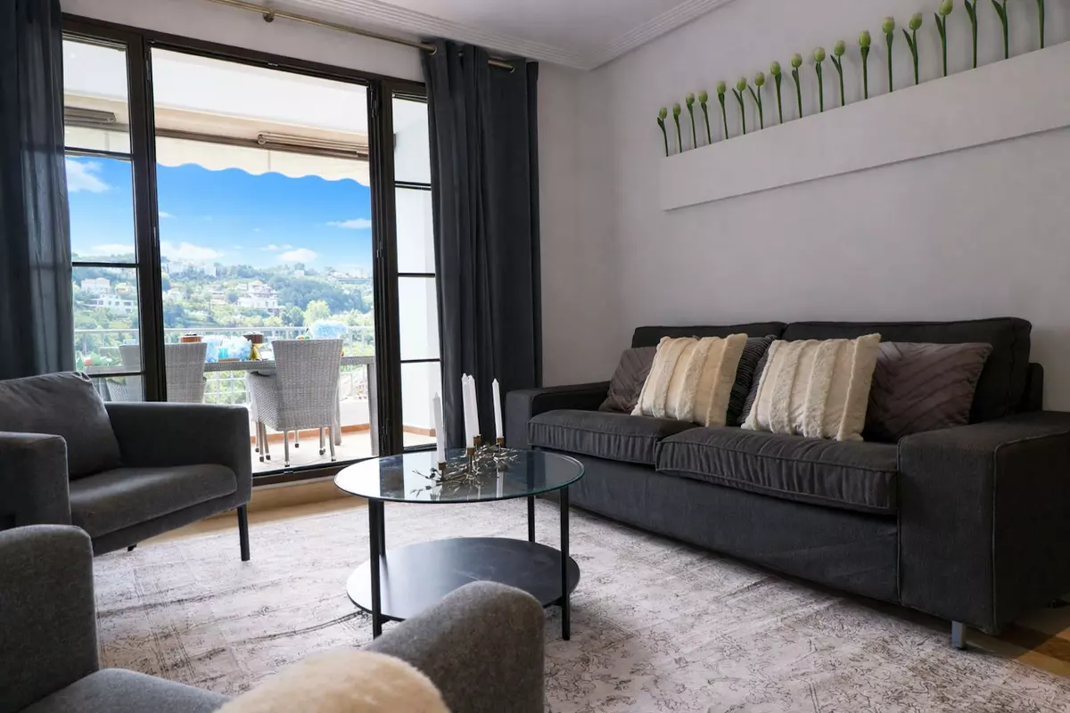 3-bedroom Apartment In Benahavis, Spain (103 M²)