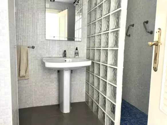 2-bedroom Apartment In Fuengirola, Spain (97 M²)