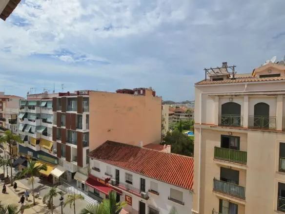 2-bedroom Apartment In Benalmádena, Spain (106 M²)