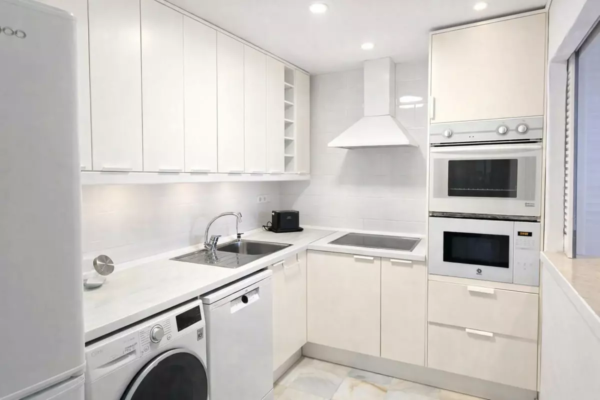 1-bedroom Apartment In Marbella, Spain (85 M²)