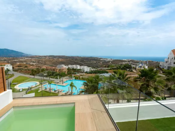 3-bedroom Apartment In Mijas, Spain (247 M²)