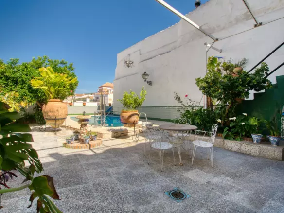 12-bedroom Town House In Vélez – Málaga, Spain (347 M²)